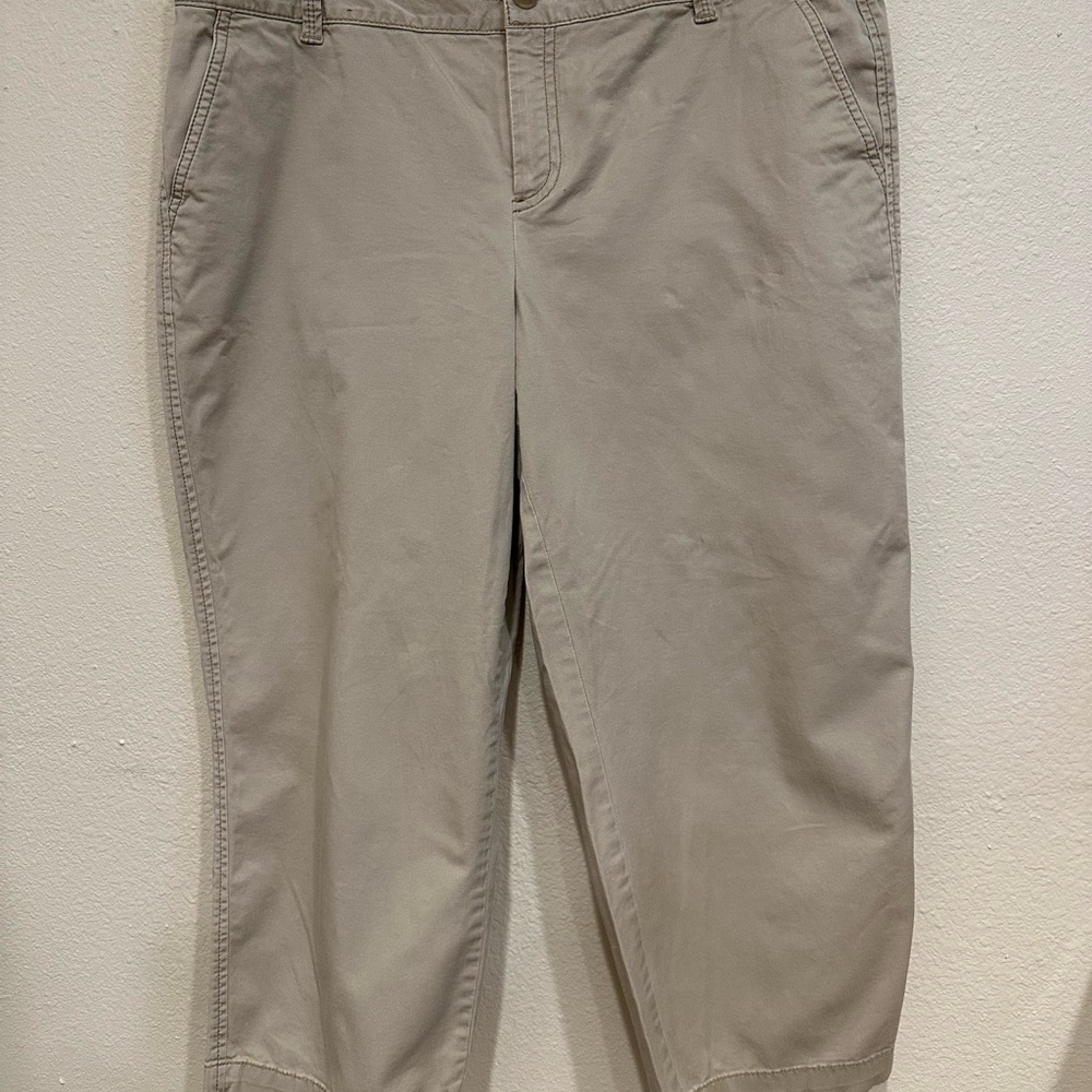 Women’s Classic Khaki Straight Leg Pants—Size 12